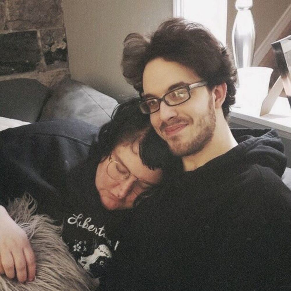 Meet your Posher, Edith